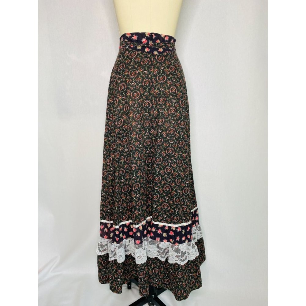 Vintage 70s Prairie Peasant Maxi Skirt Sz S Black Floral Calico Print Lace - Picture 3 of 9